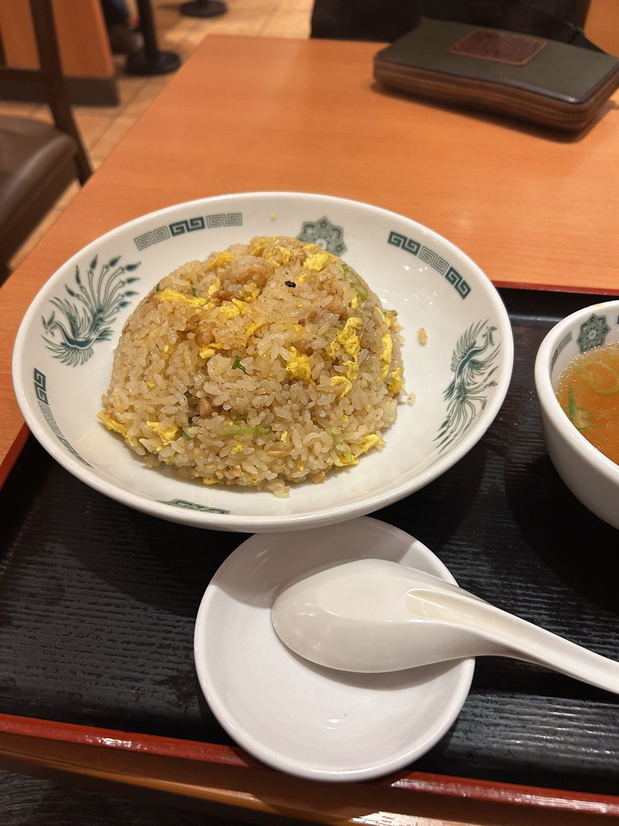 えすぷり tweet media