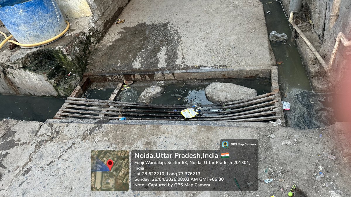 Himalay78520442's tweet photo. ग्राम हजरतपुर वज़ीदपुर सेक्टर 63 #नोएडा #noida गली नंबर 1 की मैन मार्केट में जाल काफ़ी टाइम से टूटा हुआ है जिससे पैदल चलने वालों की पेर फसकर काफ़ी दुर्घटना हो रही है और लोगो को काफ़ी दिक़्क़त हो रही है @noida_authority कृपया इसे तुरंत सही करे@CeoNoida @InduPrakashPCS https://t.co/muT8Qfv2fe