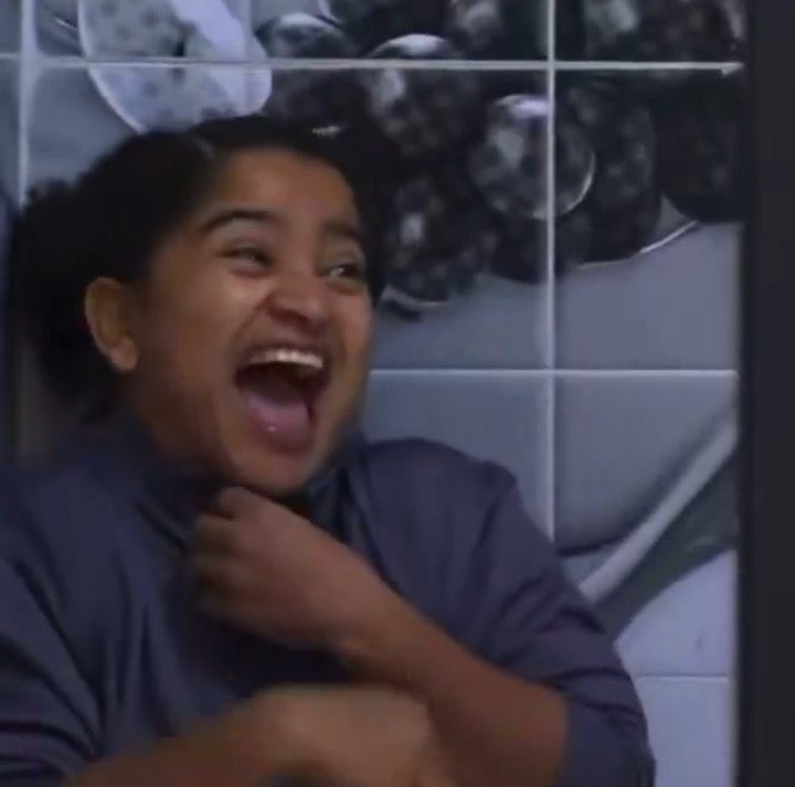 ai esses dias tive uma crise de riso de madrugada lembrando do doll falando para o edílson

DÊ O PAU QUE EU TÔ ESPERANDO