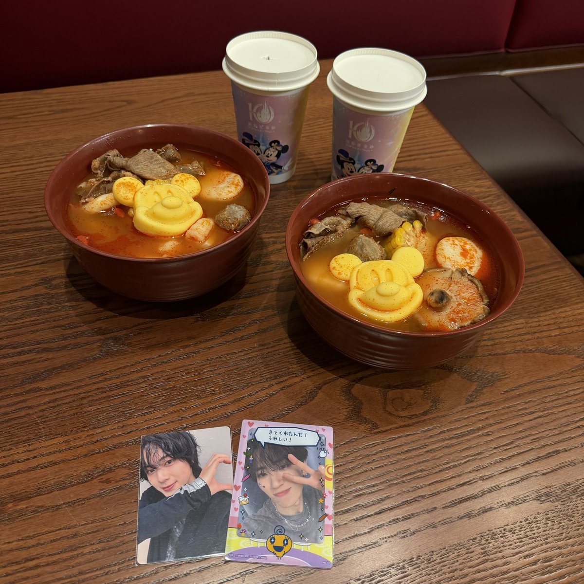 funfengfan's tweet photo. 上海🇨🇳！〜空港のアグレッシブパンダを添えて〜

フェンファンにおすすめしてもらった蟹味噌の小籠包？を食べ損ねて帰ってきてしまったしなんなら外灘もタクシーから見て見たことにしてしまった😁面白い国だった https://t.co/UF8xEFCZ8m
