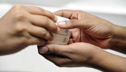 مـشهور tweet media