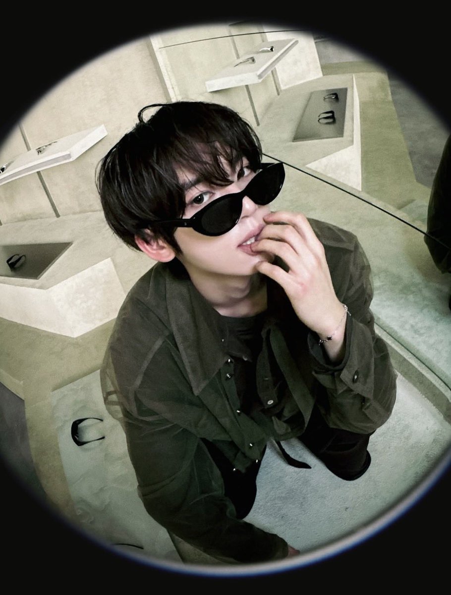 07hanpics's tweet photo. IG update #한유진 #HANYUJIN https://t.co/AeoAEdNTqP