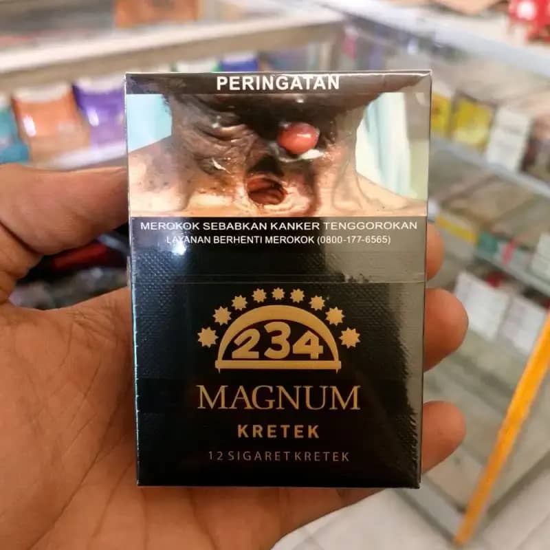Muhamma8961296's tweet photo. @review_rokok BTW, Kapan Review Rokok Magnum Refill Gold? Ini berbeda dari Magnum Refill Silver sebelumnya. https://t.co/f70YsMws2A