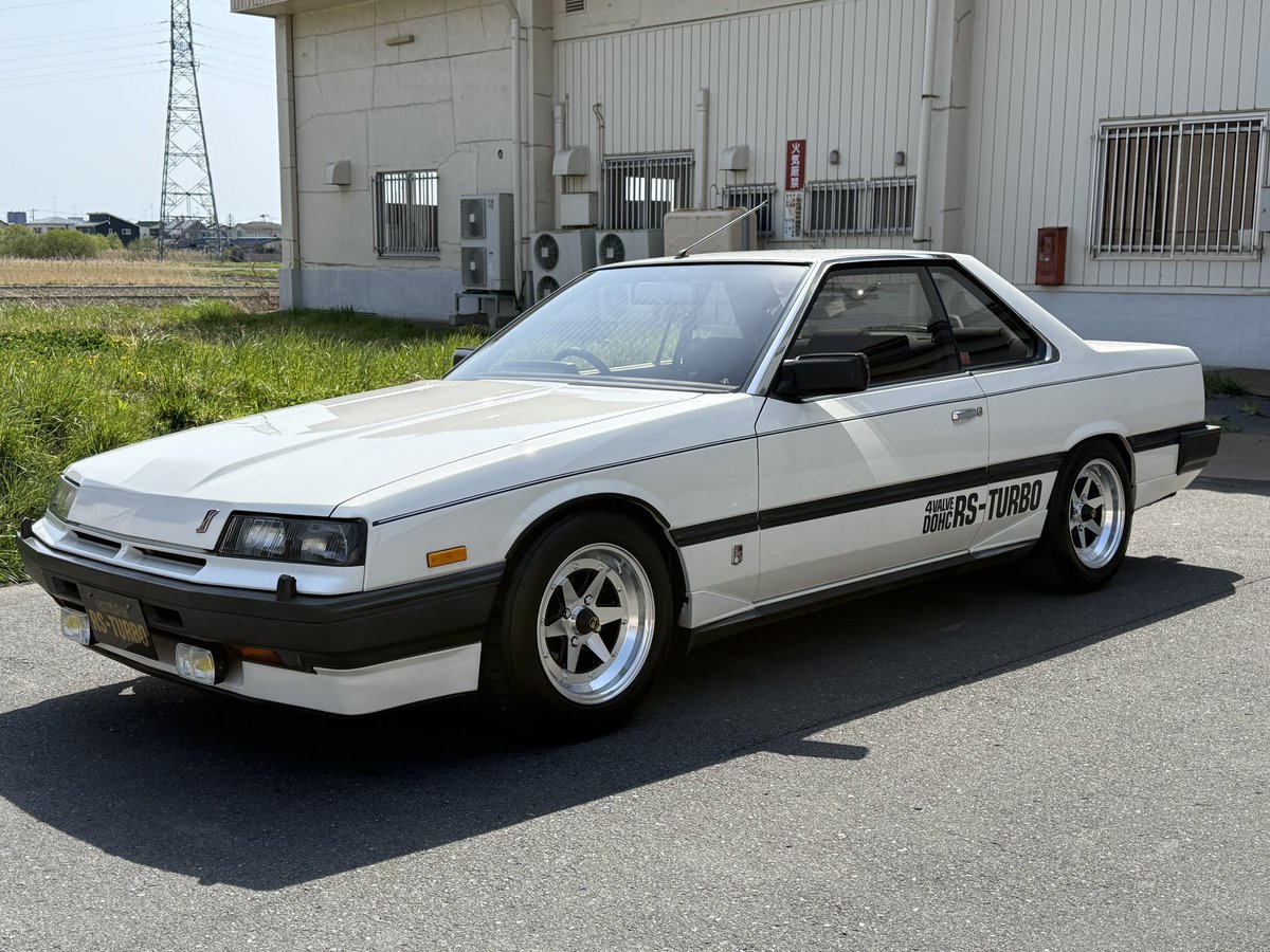 DR30RSX1983's tweet photo. アルミ変えて少し車高落としました！
念願のロンシャン XR-4です！

#DR30 #FJ20 #スカイライン #鉄仮面 #旧車 #ロンシャン 
#XR-4 https://t.co/eROvG9MxBy