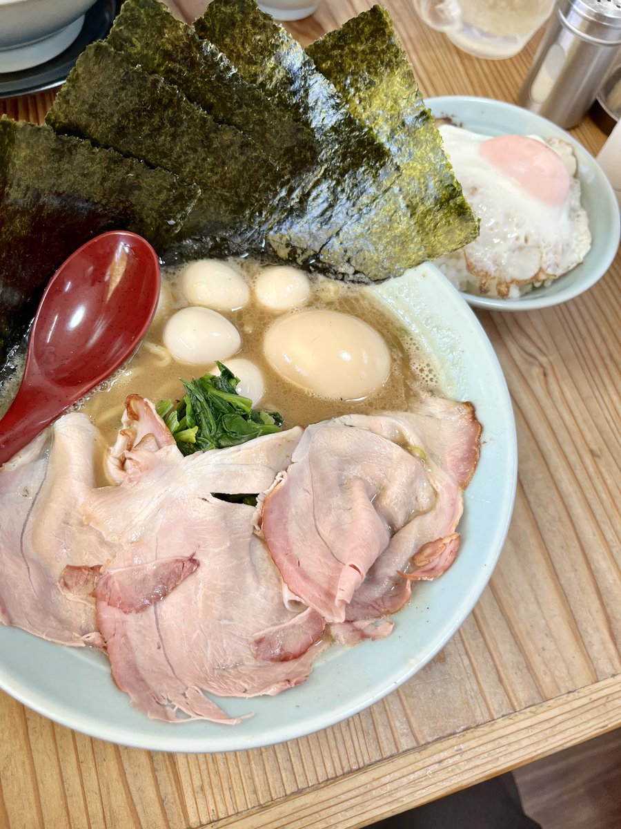 クロ tweet media