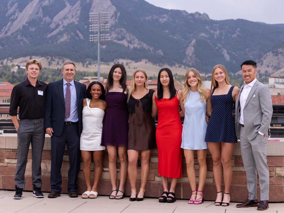 CUBuffsTennis's tweet photo. 2025-26 Team Banquet!

📰 https://t.co/my07ywA6De

#GoBuffs https://t.co/JNpBH5eIBz