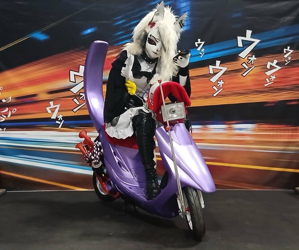 FurryFenrirxoxo's tweet photo. #ニコニコ超会議 爆速報💨🩶
#ニコ超
My Loona fursuit cos
#helluvaboss #Hazbinhotal
#LoonaHelluvaBoss #LoonaHellhound #Fursuit #ladye
#LadyEpsilon
#イプシロン
#イプシタイズ
#着ぐるみ
#ケモノ
#リアル系
#FursuitEveryday #furry #fursuit #kigurumi #furrygir #furryartist
#コスプレ
#コスプレイヤー
