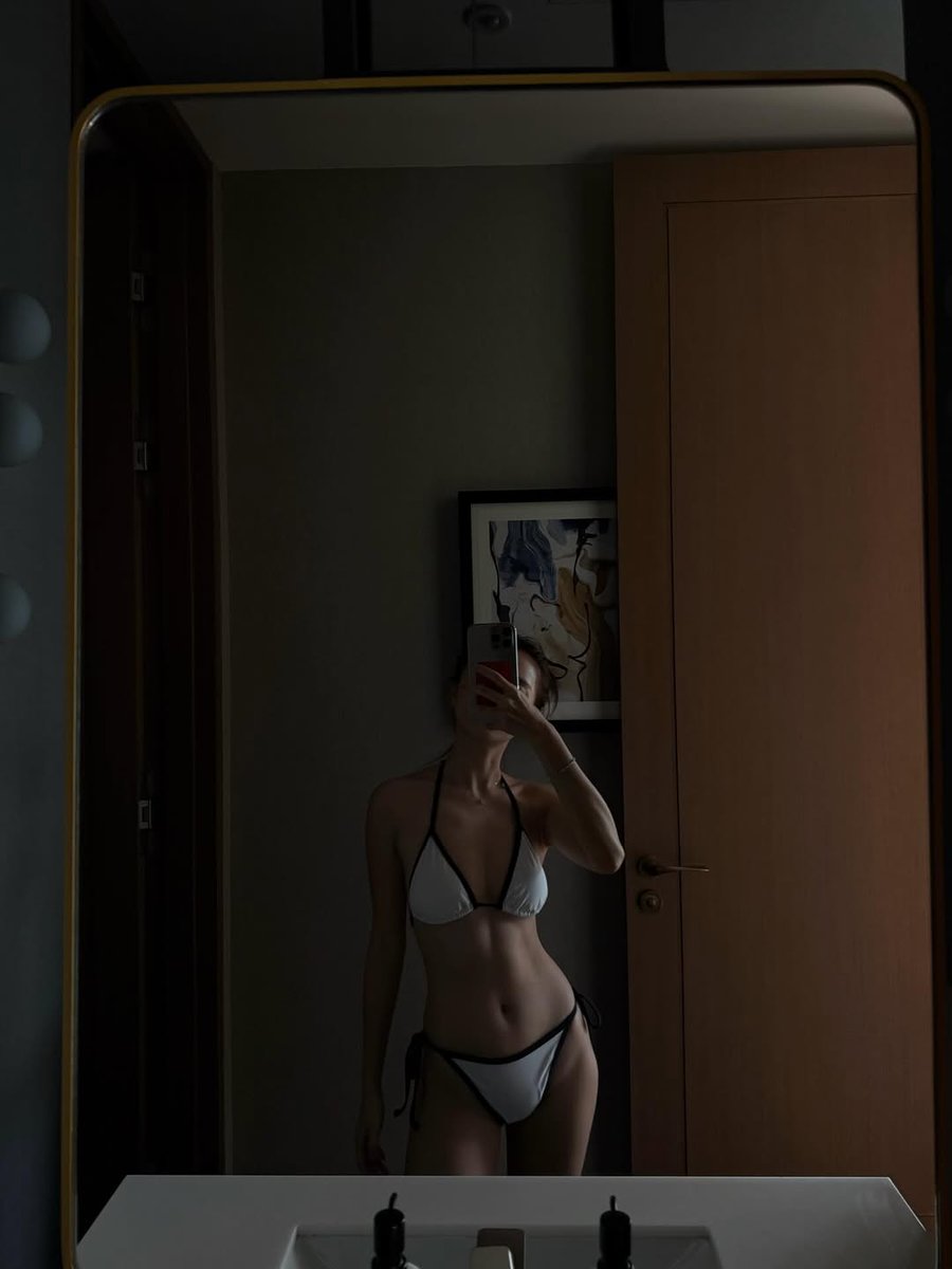 𝒩𝖨𝖢𝖮𝖫𝖤𝖳𝖳𝖤. tweet media