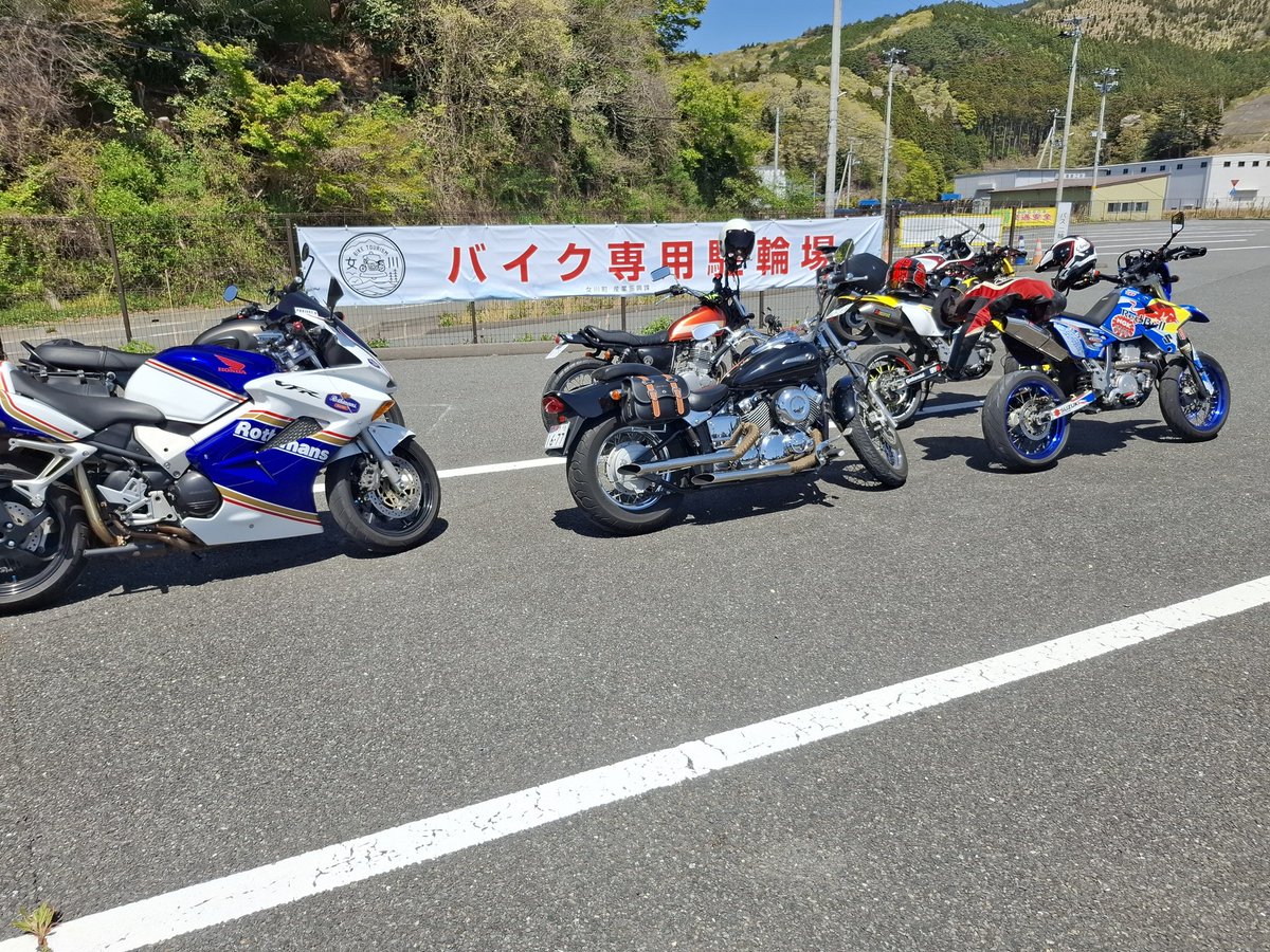 dorodango_colle's tweet photo. 海鮮丼ツー
( ﾟДﾟ)ｳﾏｰ https://t.co/indik59hBs