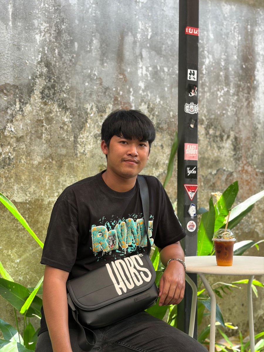 Boms_2003 tweet media