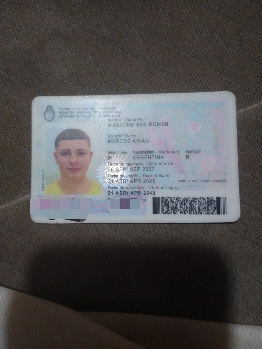 #LaPlata
Perdieron este DNI hoy a la mañana en 76 e/ 30 y 31, Altos de San Lorenzo. Ofrecen recompensa. Llamar al 2213173905