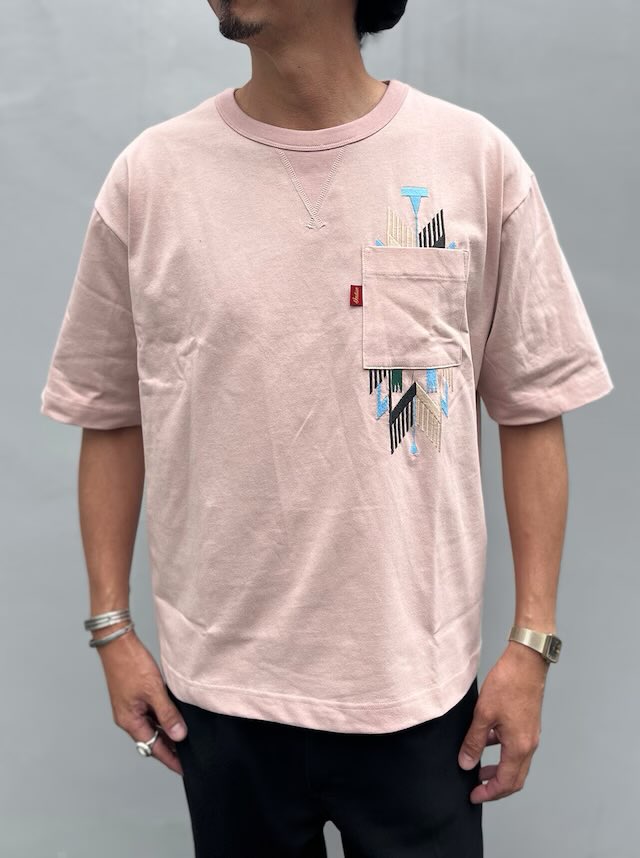 🌟NEW ARRIVAL🌟 【Embroidery T-shirt 