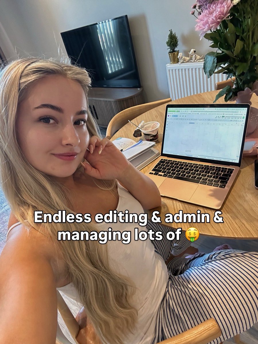 GEORGIEE JOHNSTON👸🏼 tweet media