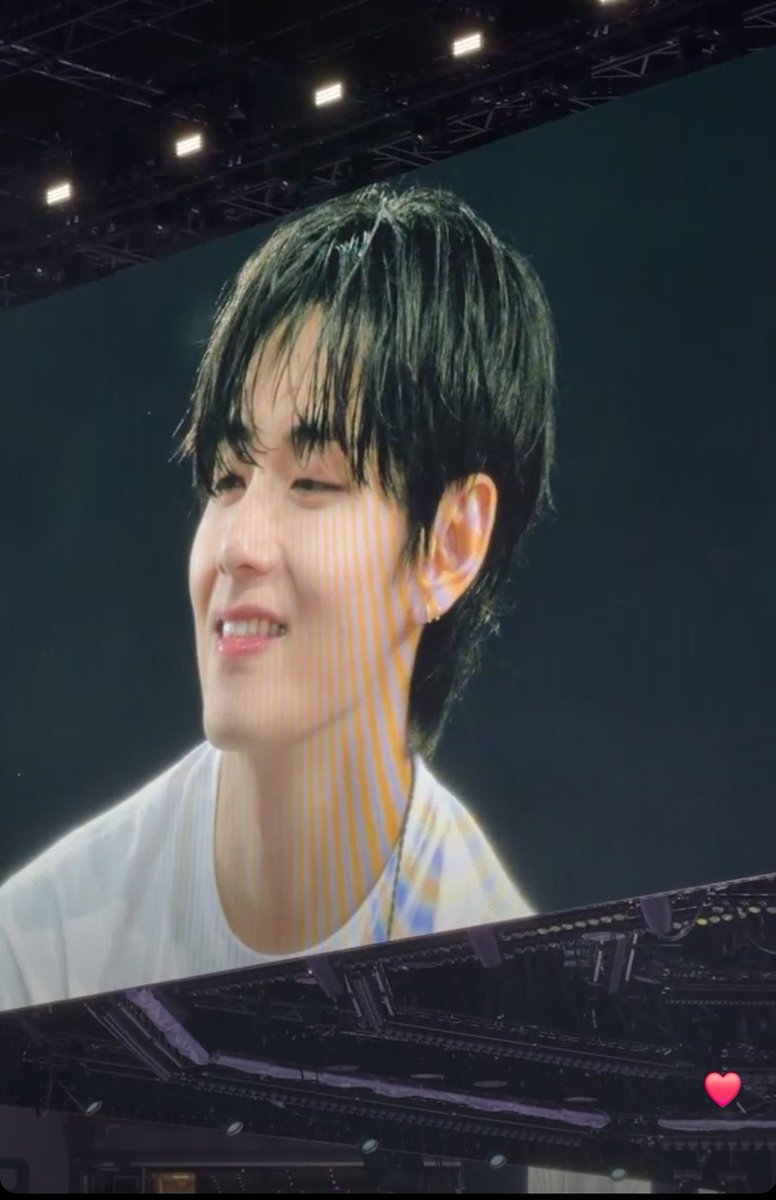 <a href="/taeguide/">TAE GUIDE</a> THANK YOU TAEHYUNG 
WE PURPLE YOU 

STAGE ROYALTY V 
WE PURPLE YOU TAEHYNG
WE WILL FOLLOW YOU INTO THE SUN
#V_WORLDTOUR_ARIRANG #TAEHYUNG_WORLDTOUR_ARIRANG_TAMPA