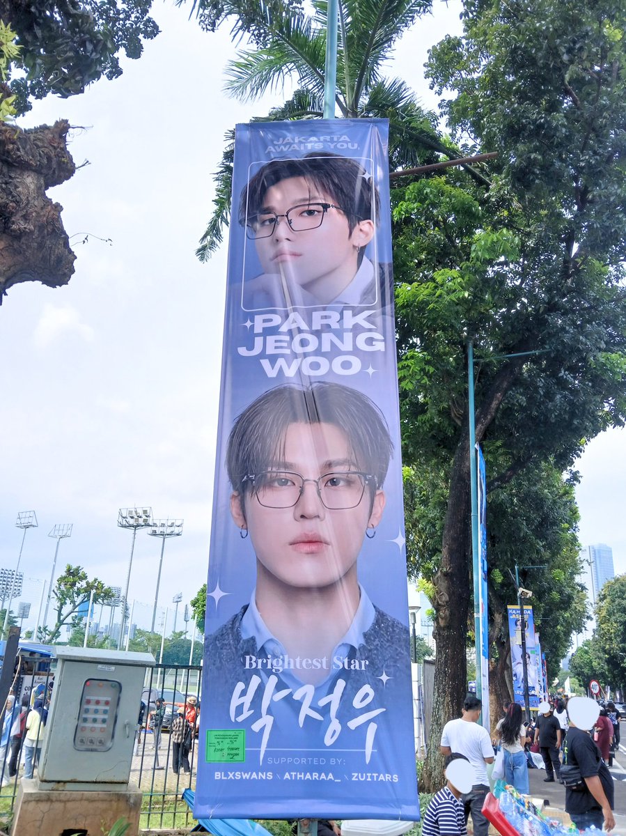 crywoopie's tweet photo. 😁🌟 https://t.co/Afp7u3kR4J