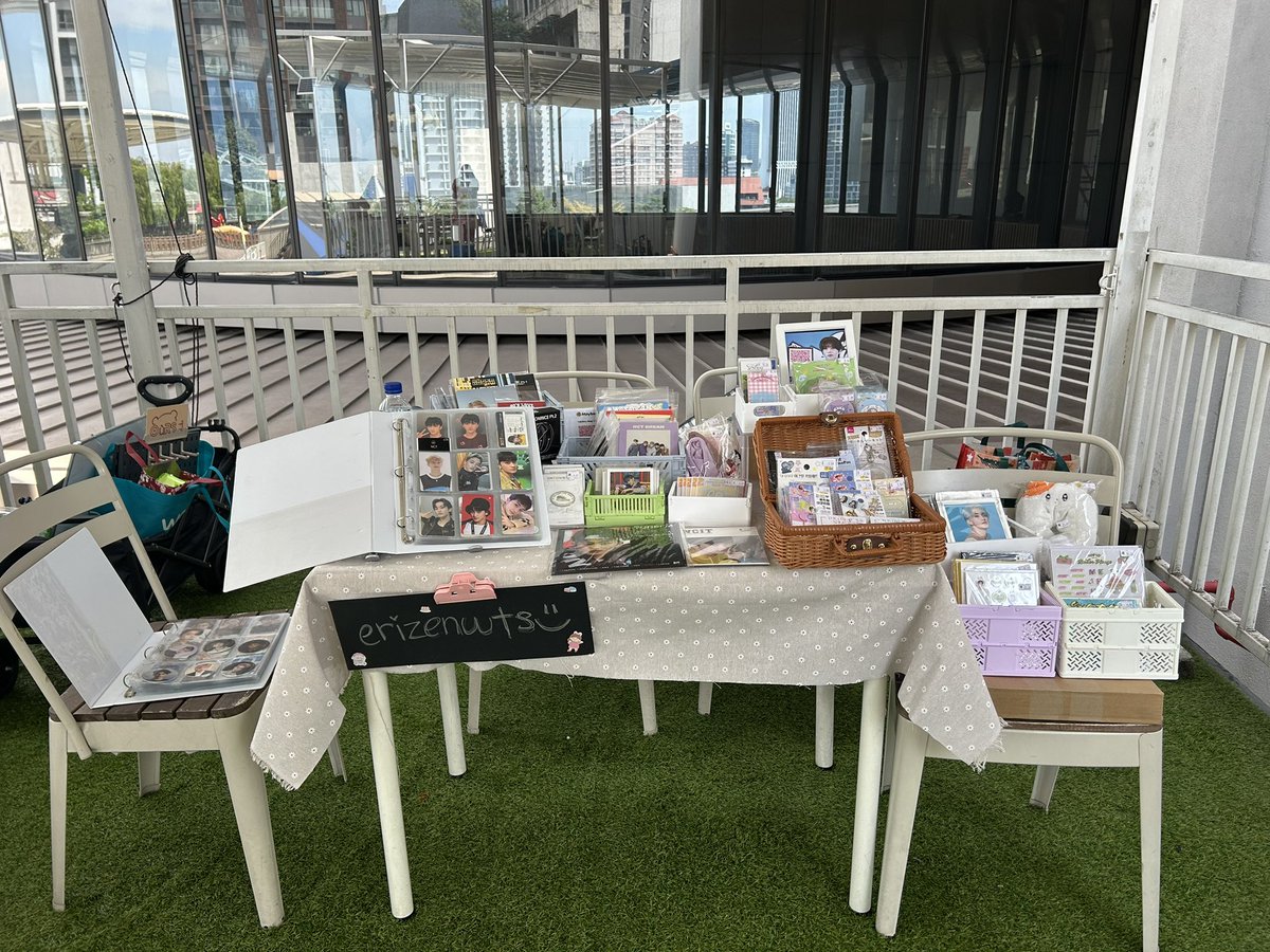 MH Little Space tweet media