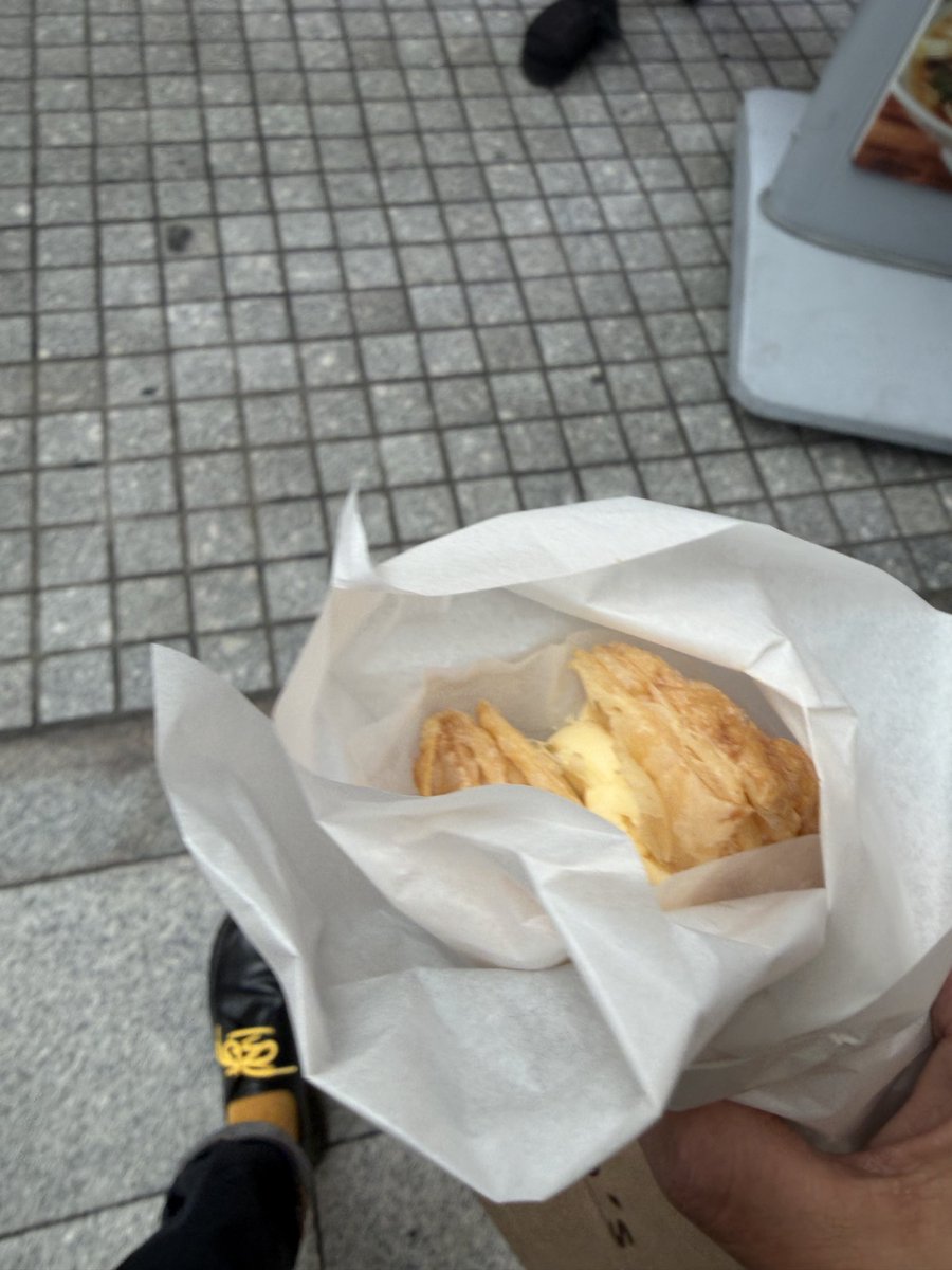 ズーシ tweet media