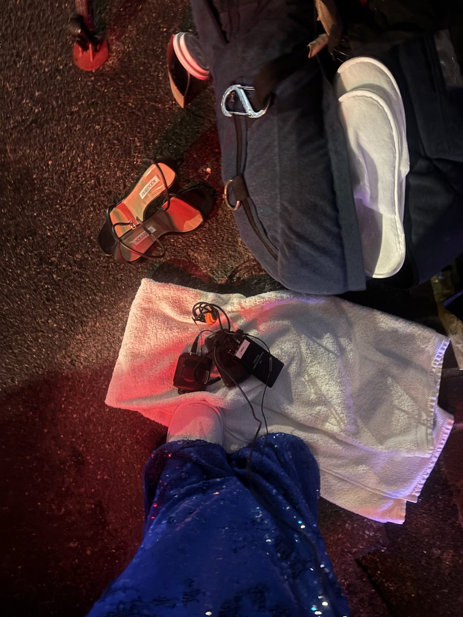 Julie Tsirkin tweet media