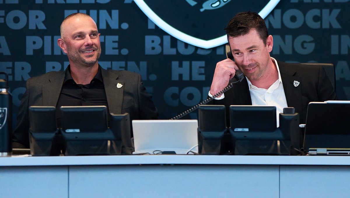 CondorSZN's tweet image. My 2026 #Raiders Draft Grades:
R1 Fernando Mendoza (A+)
R2 Treydan Stukes (B)
R3 Keyron Crawford (B+)
R3 Trey Zuhn III (B)
R4 Jermod McCoy (A)
R4 Mike Washington Jr. (A-)
R5 Dalton Johnson (C-)
R5 Hezekiah Masses (B-)
R6 Malik Benson (B)
R7 Brandon Cleveland (C)