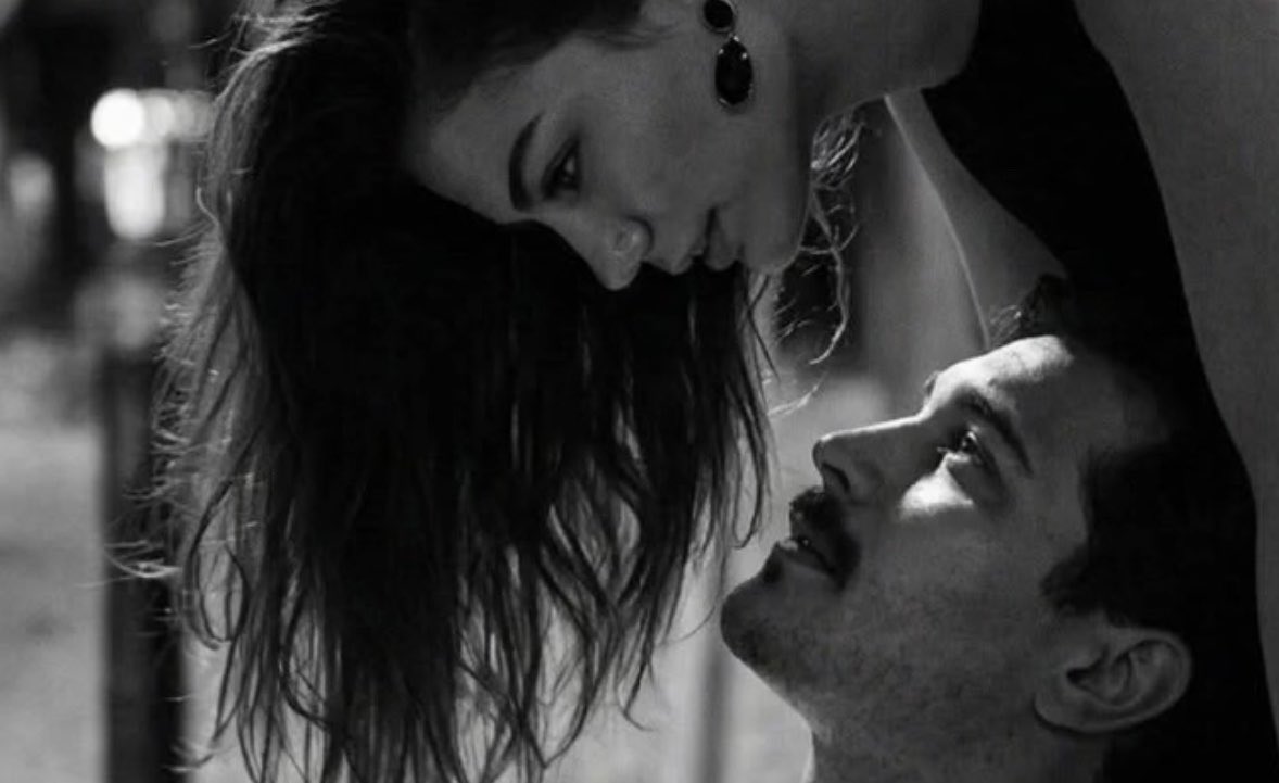 minha nossa ❤️‍🔥

isso aqui sendo real, não sobraria uma alma viva nesse fandom!!