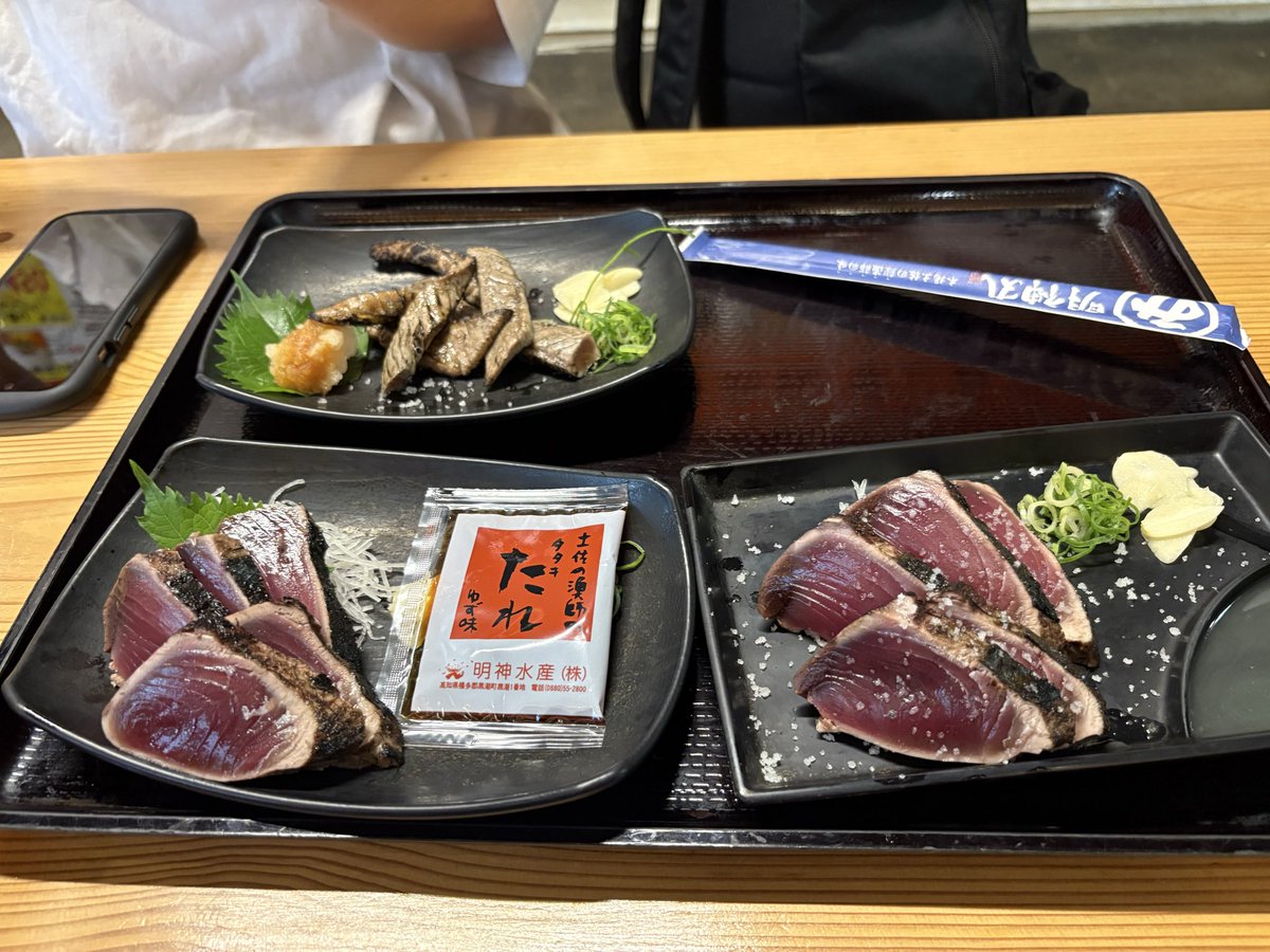 きょうちゃんイェロー tweet media