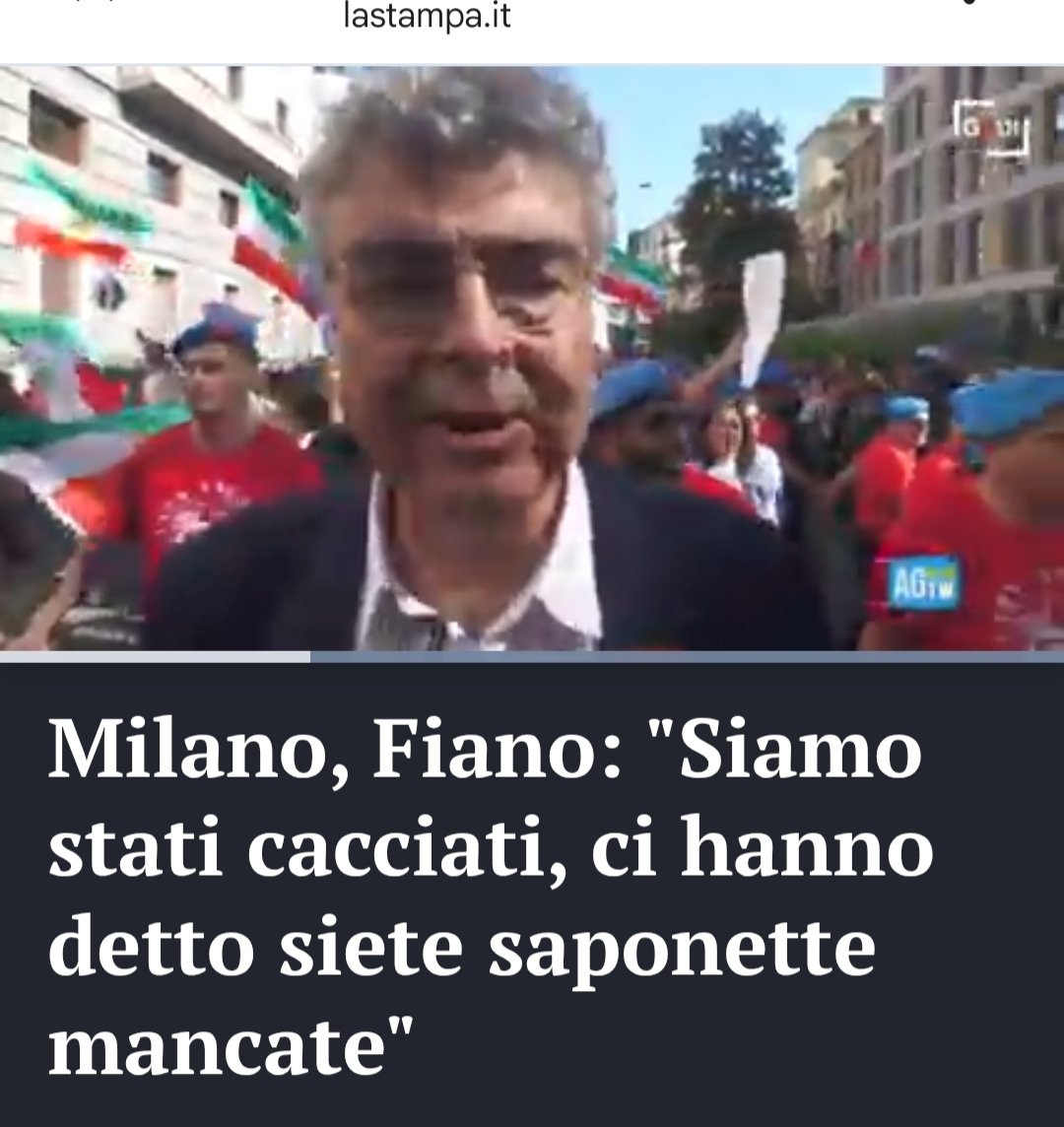 Che dici vengo? Mi si nota di più se vengo e me ne sto in disparte o se non vengo per niente? Vengo.
Vengo anche se è shabbat e a Roma non siamo andati adducendo questa scusa.
Vengo e invento una cazzata stratosferica così non potranno fare a meno di parlare di me, di noi