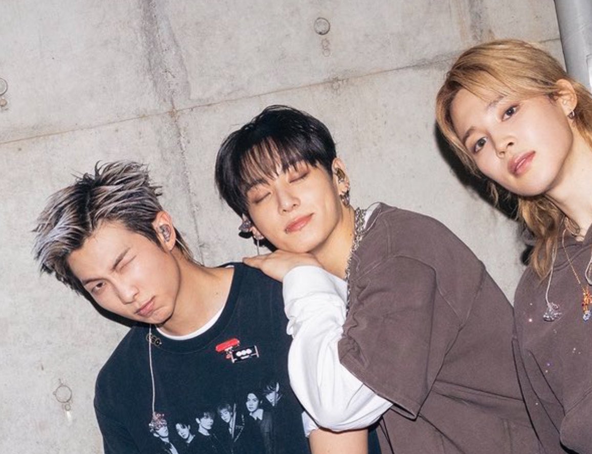 bts cafe⁷ tweet media