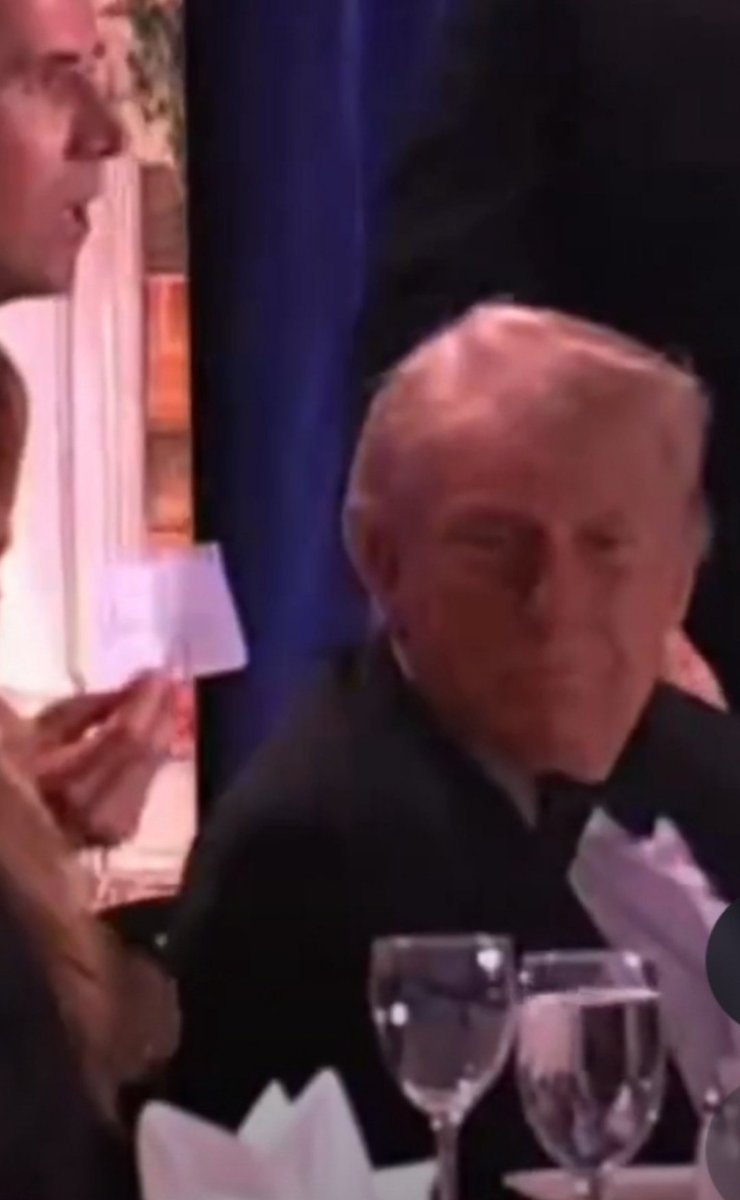 bam_buttercup tweet media