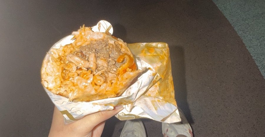 guinearang's tweet photo. 시험기간 일상..
깝휘 마시고 놀이터에서 부리또 먹고 엄청 맛있는 콜드브루 마시고 하츄핑라부부 구매 👯‍♀️👯‍♀️ 목요일에 시험 끝났다오 https://t.co/iIp8roAkCw
