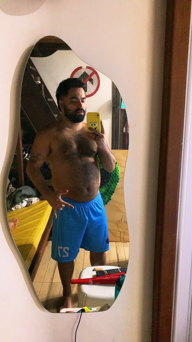 viniçinha 👽🐻 tweet media