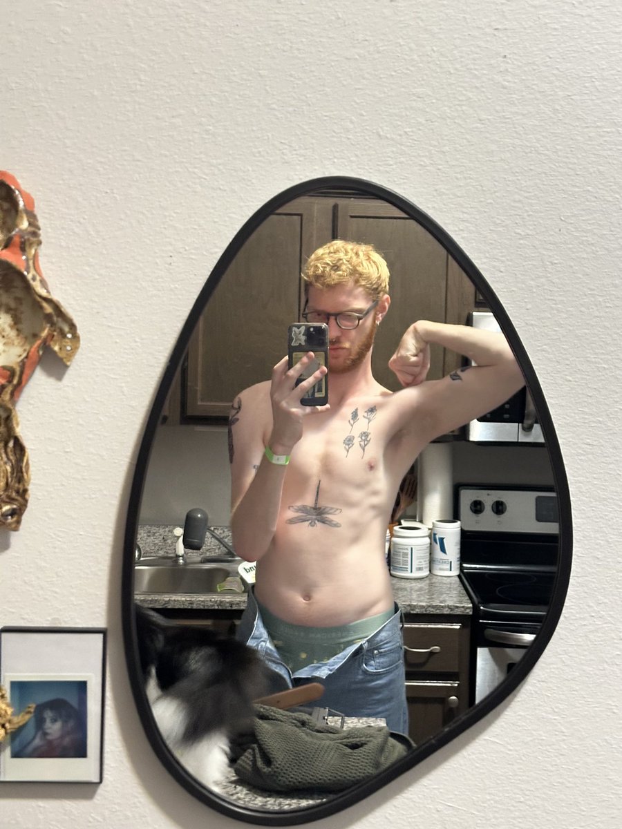 o-n🌛🍓 tweet media