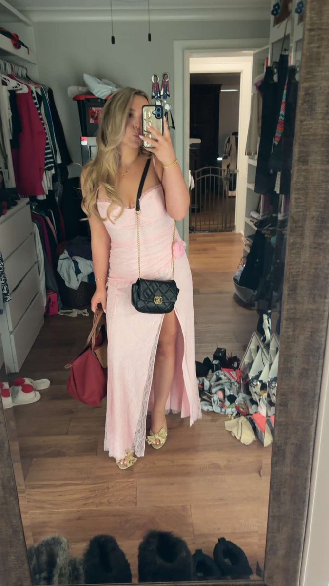 Princess Evie tweet media