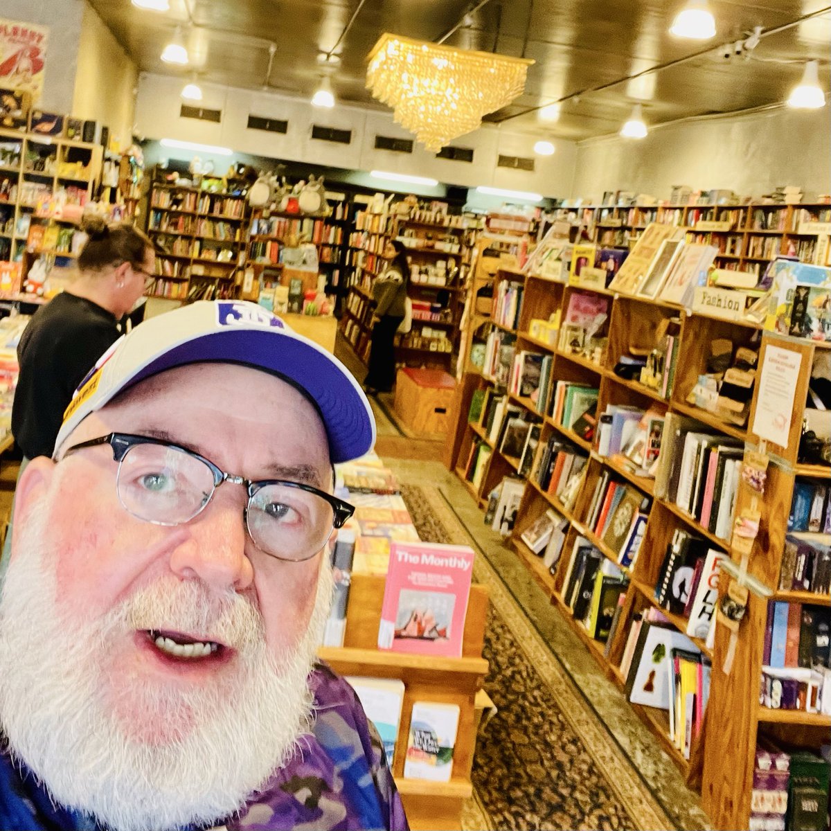 gurusculler's tweet image. Books, breakfast, &amp;amp; Bluebird Vintage, now get out before I spend any more. #bibliophilia #sugaroverload #retro