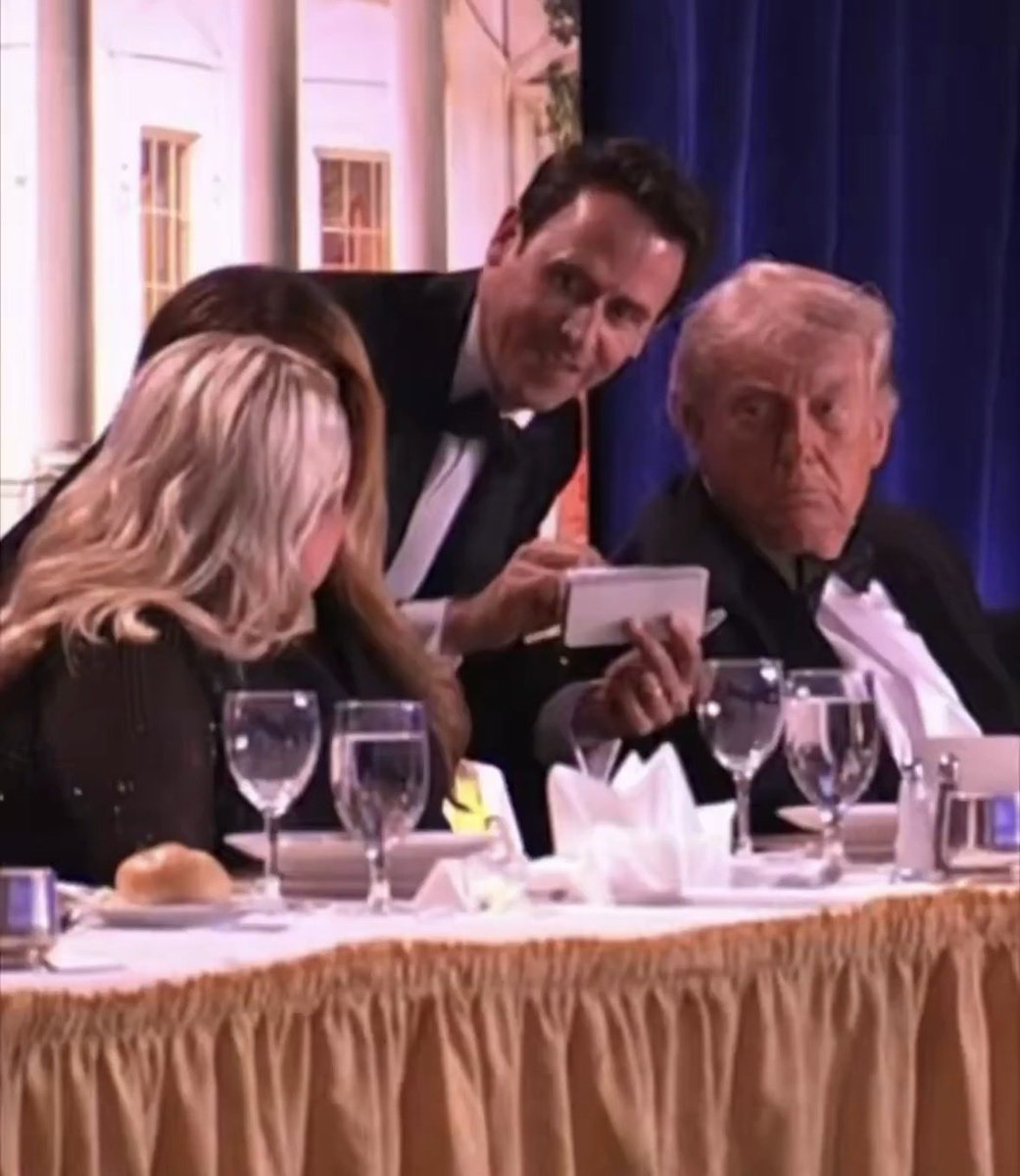 hodlrr17's tweet image. So let me get this right… the guy who held up a note to Trump and Melania right before shots rang out tonight is Oz Pearlman, also known as "Oz the Mentalist".

Oz Pearlman, just also happened to be born in Israel.

Google shows that Israel looked up “Cole Allen” prior to