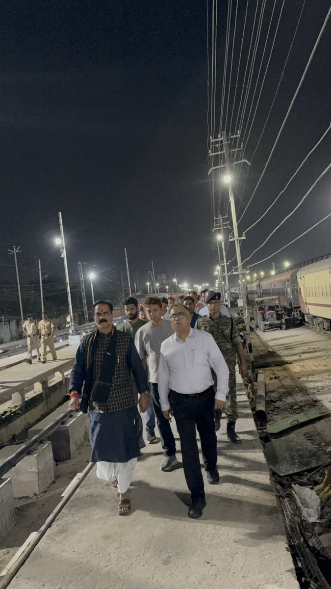 दरभंगा में दूसरे वाशिंग पिट का मेंटेनेंस पूरा हो चुका है 
👉 02569/70 को स्थाई करें 
👉 मुंबई के लिए नई सुपरफास्ट ट्रेन का परिचालन शुरू करें
👉 गुवाहाटी के लिए नई ट्रेन शुरू करें वाया अररिया - गलगलिया 
👉 05555/6 दरभंगा एर्नाकुलम स्पेशल को फिर से शुरू किया जाय
<a href="/spjdivn/">DRM SAMASTIPUR</a> <a href="/srdcmspj/">Sr DCM Samastipur</a>