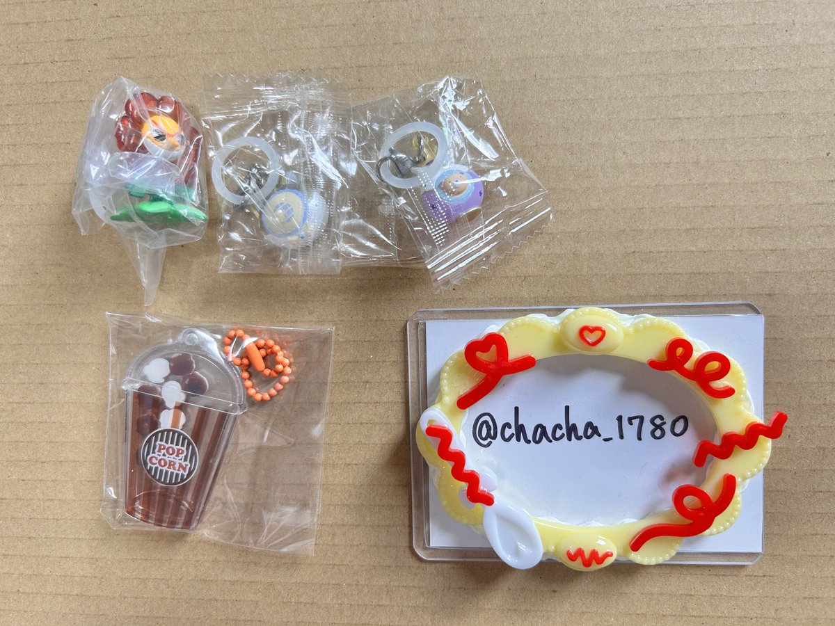 茶々 tweet media