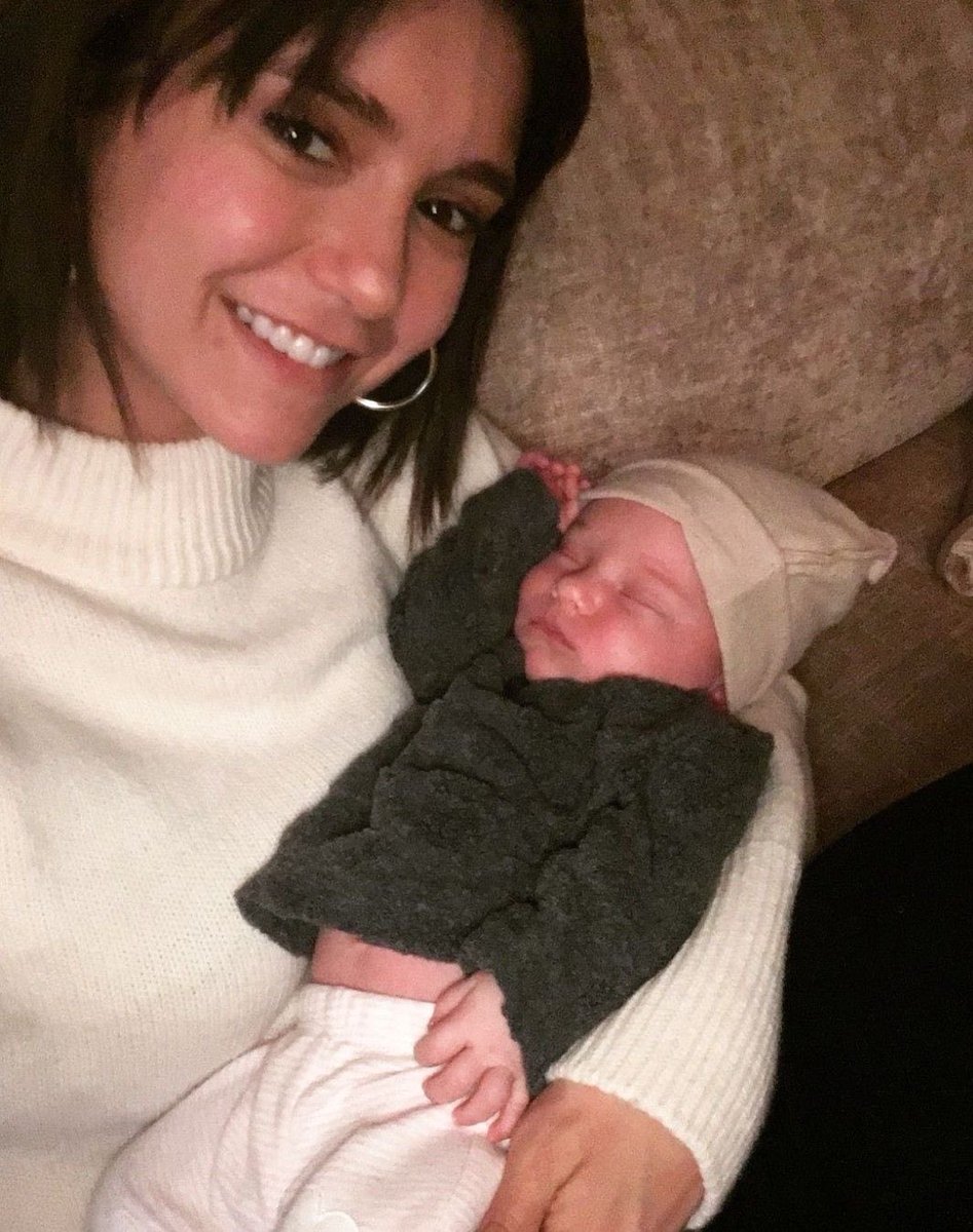 Elena Gilbert tweet media