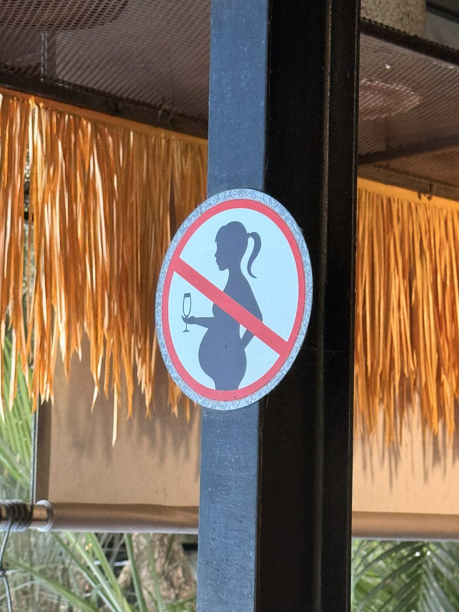 F A H ✨ tweet media