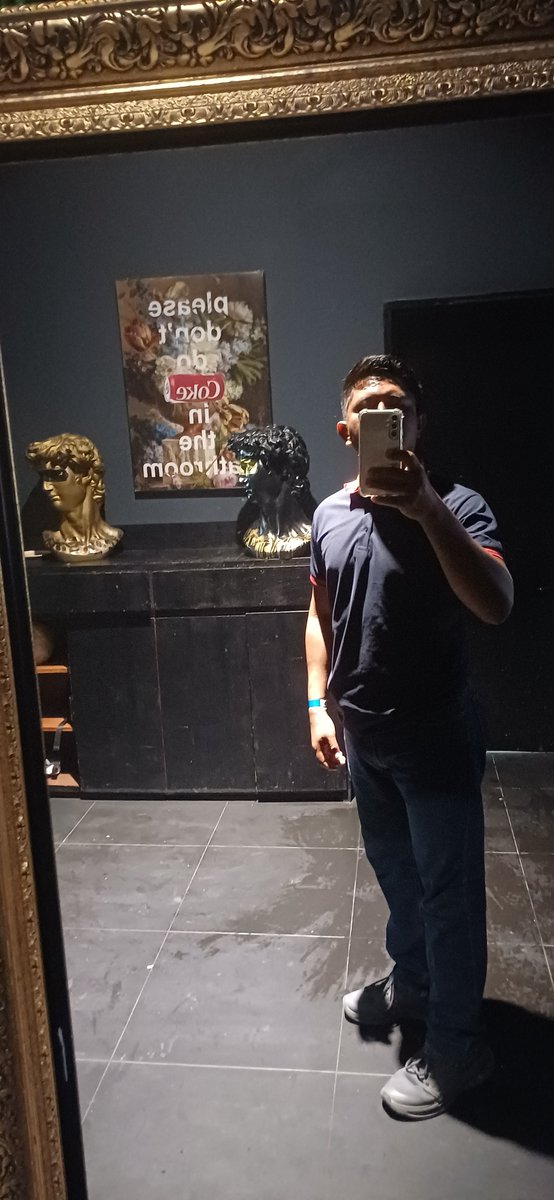 Simple19cm tweet media