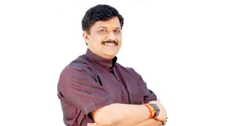 भाजपा के वरिष्ठ नेता श्री कृष्णपाल सिंह यादव जी को #मध्यप्रदेश_सिविल_सप्लाई_कॉर्पोरेशन का अध्यक्ष नियुक्त किए जाने पर हार्दिक बधाई एवं शुभकामनाएं।

आपके नेतृत्व में निगम नई ऊंचाइयों को प्राप्त करे, यही कामना है।

#BJP #MadhyaPradesh

<a href="/DrKPSinghYadav/">Dr.Krishnapal Singh Yadav</a>