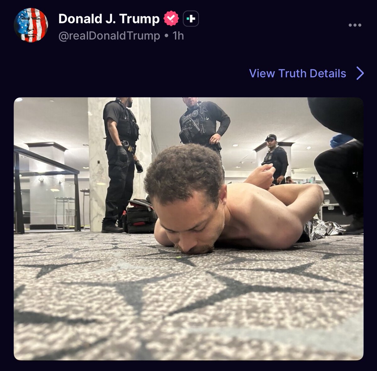 Dark Knight tweet media