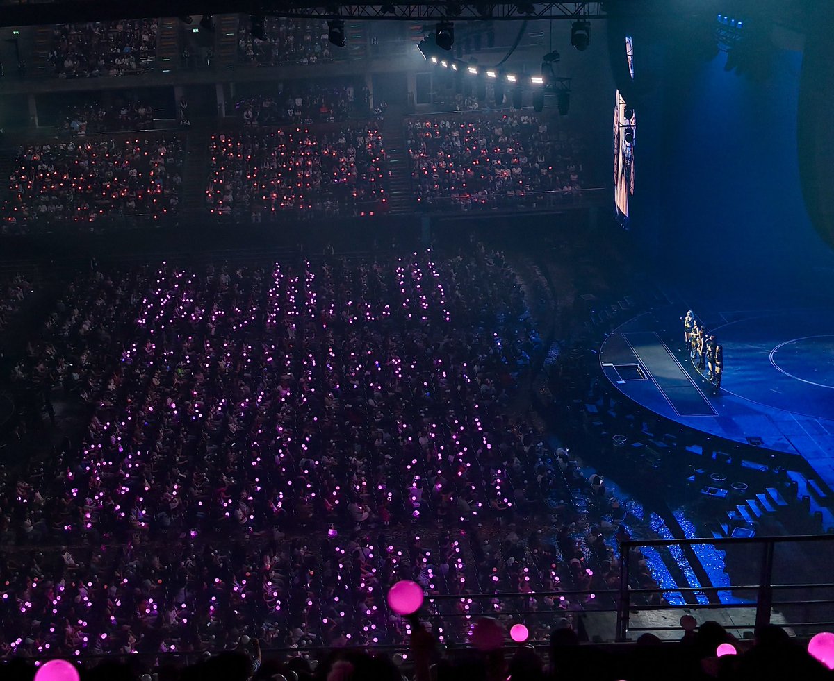 ㅈㄹ🥚ྀི 𓂃 tweet media