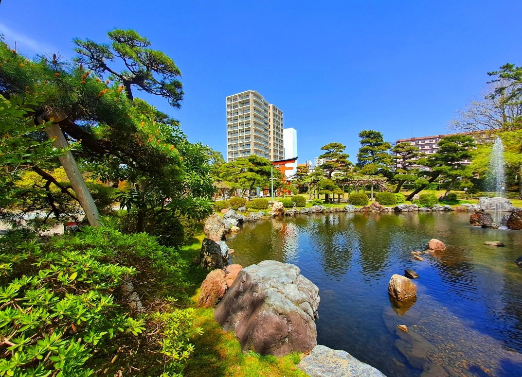 Blanju's tweet photo. やすらぎ堤&amp;白山神社 #空がある風景 #イマソラ #新潟 #空 https://t.co/73CLlm8Uwa