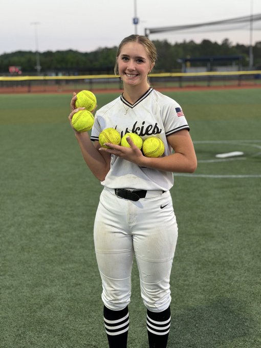 Kyle Parmley 🥎 tweet media