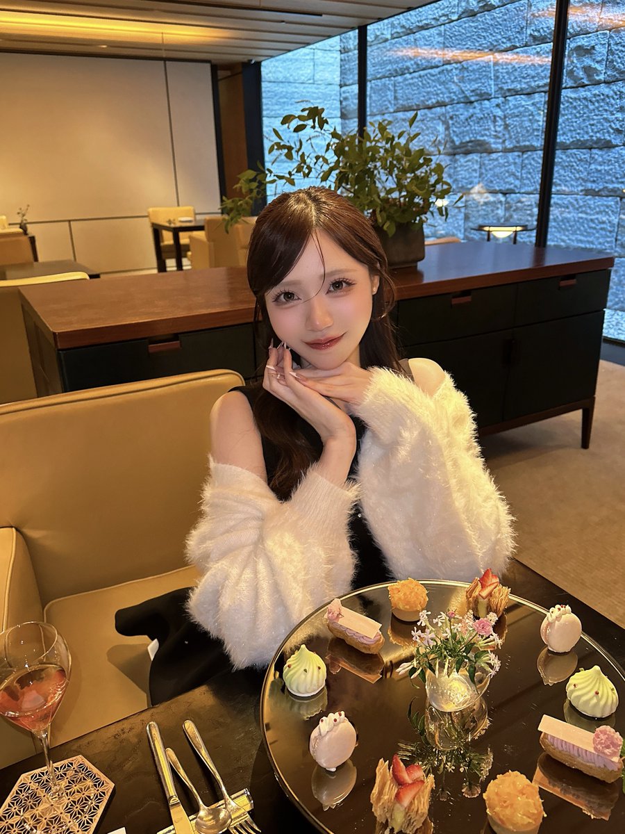 𝙰𝚈𝙰 tweet media