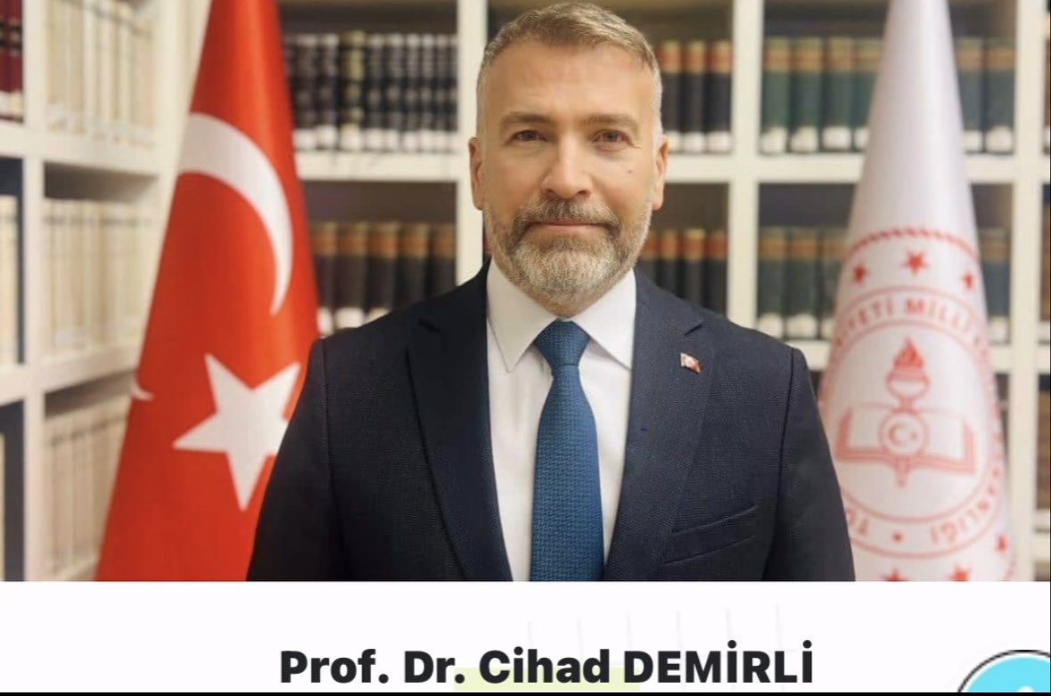 Talim ve Terbiye Kurulu Başkanlığında birlikte çalışma ve yol yürüme şerefine nail olduğum Değerli akademisyen Sayın Prof. Dr. Cihad Demirli Başkanımızı Milli Eğitim Bakan Yardımcılığı görevine atanması vesilesiyle tebrik ediyor, yeni görevinde üstün başarılar diliyorum. 🤲