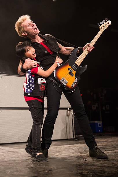 Mike Dirnt Sometimes tweet media