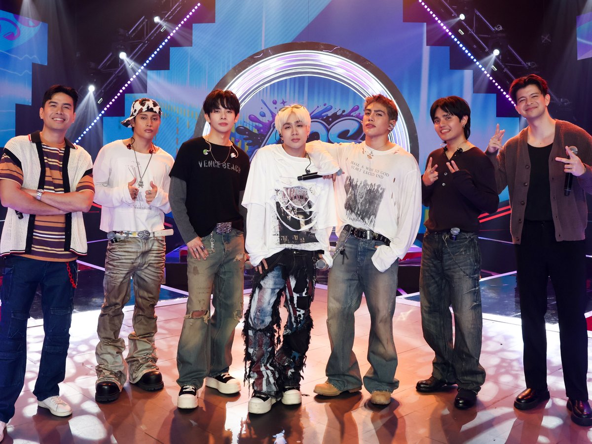 All-Out Sundays tweet media