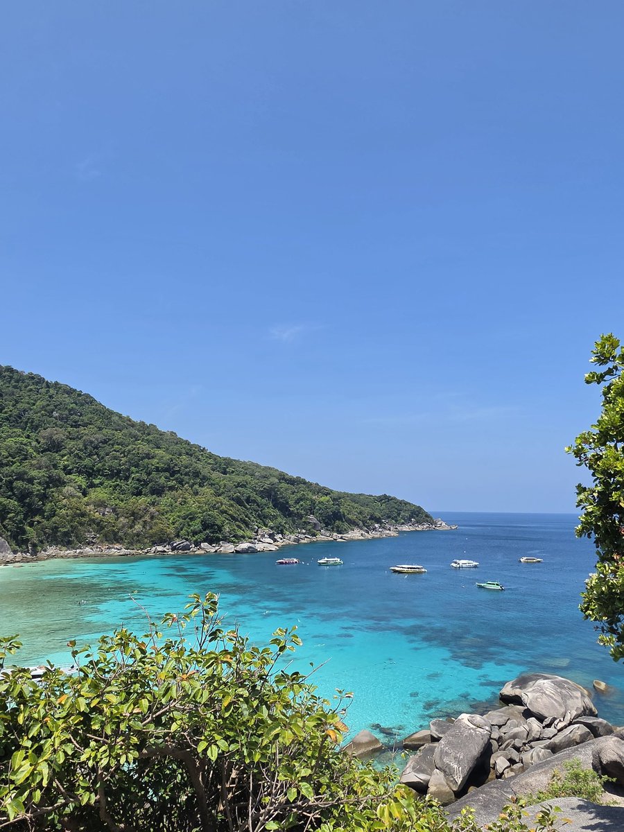 dada_Pkfk's tweet photo. สีน้ำสวยมาก ทรายสวยมากก #similan #สิมิลัน https://t.co/XZ0oyyDOY6