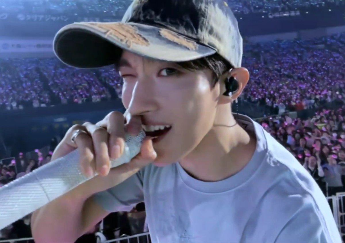 시월🌻 tweet media